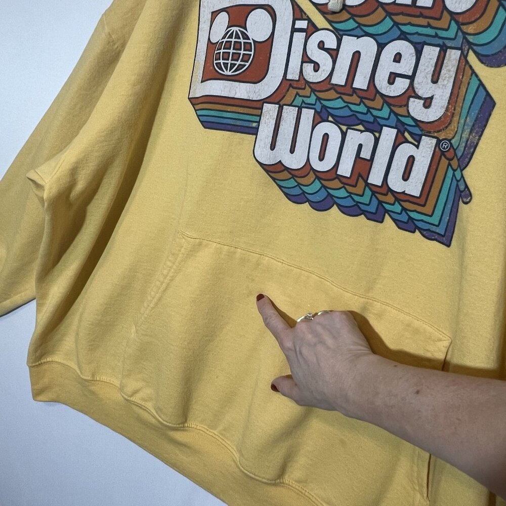 Walt Disney World Retro Hoodie Adult 2XL Yellow Sweatshirt Vintage Style Pocket - Picture 9 of 11